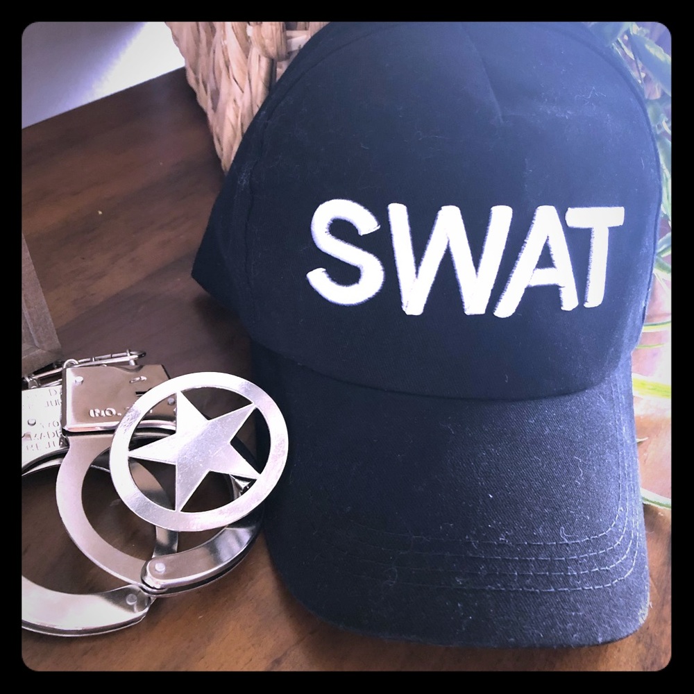 SWAT hat, cuffs and badge